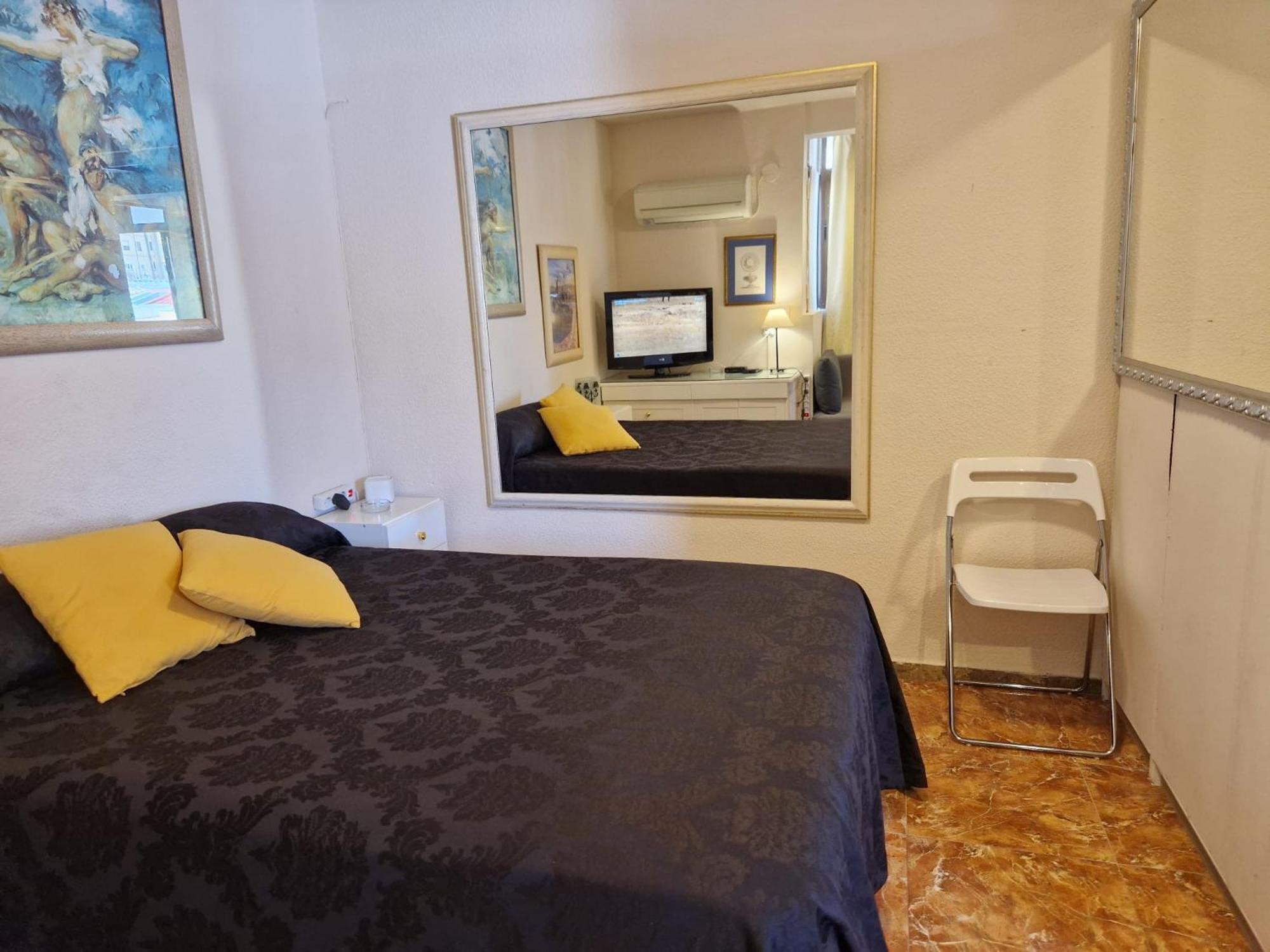Style Apartments City Center Valencia Bagian luar foto